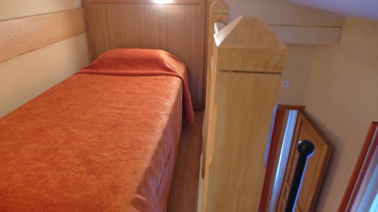 Yolande Apartment