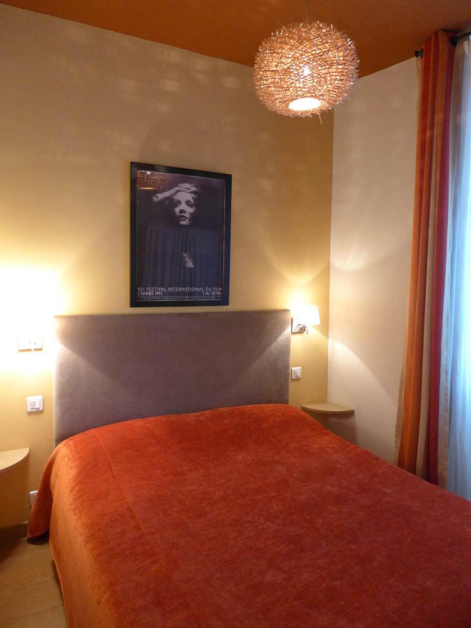 Yolande Apartment *